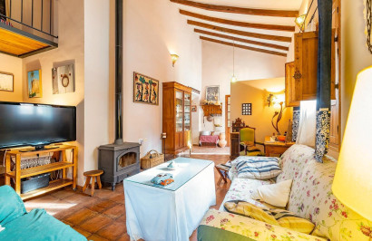 Reventa - Villa Pareada - Los Martinez Del Puerto - Los Martínez del Puerto