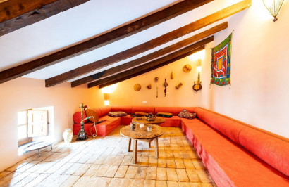 Reventa - Villa Pareada - Los Martinez Del Puerto - Los Martínez del Puerto