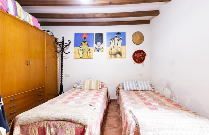 Reventa - Villa Pareada - Los Martinez Del Puerto - Los Martínez del Puerto