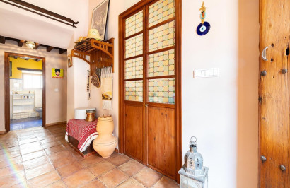 Reventa - Villa Pareada - Los Martinez Del Puerto - Los Martínez del Puerto