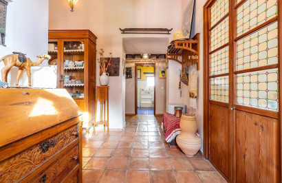 Reventa - Villa Pareada - Los Martinez Del Puerto - Los Martínez del Puerto