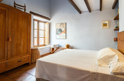 Reventa - Villa Pareada - Los Martinez Del Puerto - Los Martínez del Puerto