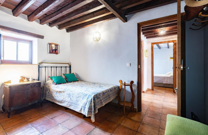 Reventa - Villa Pareada - Los Martinez Del Puerto - Los Martínez del Puerto