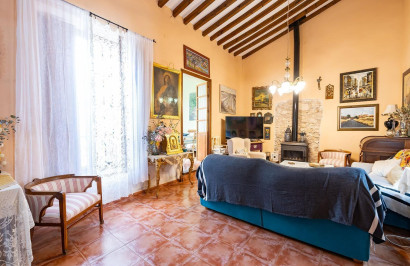 Reventa - Villa Pareada - Los Martinez Del Puerto - Los Martínez del Puerto