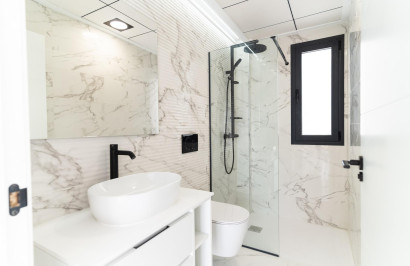 Obra nueva - Villa independiente - Orihuela Costa - Punta Prima