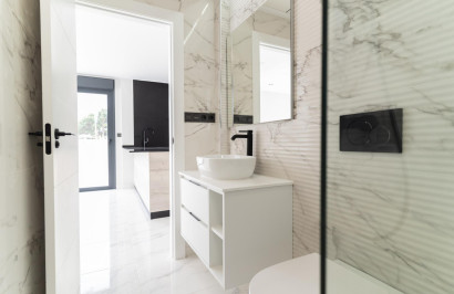 Obra nueva - Villa independiente - Orihuela Costa - Punta Prima