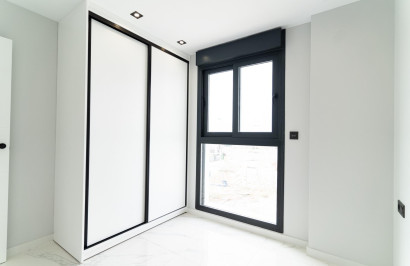 Obra nueva - Villa independiente - Orihuela Costa - Punta Prima