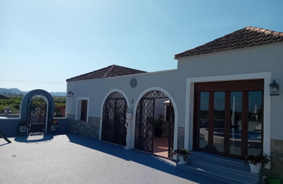 Reventa - Villa independiente - Jacarilla