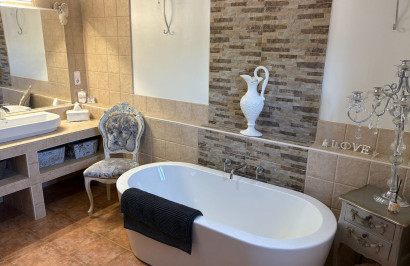 Reventa - Villa independiente - Jacarilla