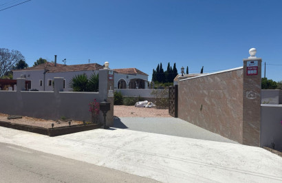 Reventa - Villa independiente - Jacarilla