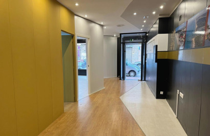 Resale - Commercial Unit - Guardamar del Segura