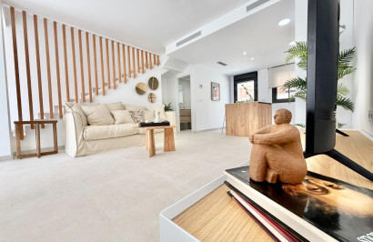 New Build - Town House - Cox - San Fernando