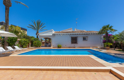 Resale - Detached Villa - Orihuela Costa - Punta Prima