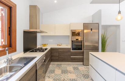 Resale - Detached Villa - Orihuela Costa - Punta Prima