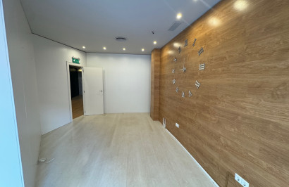 Reventa - Unidad Comercial - Guardamar del Segura