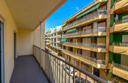 Resale - Apartment / Flat - Torrevieja - Playa del cura