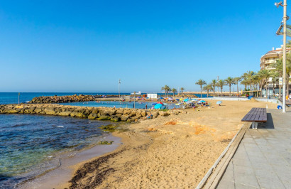 Resale - Apartment / Flat - Torrevieja - Playa del cura