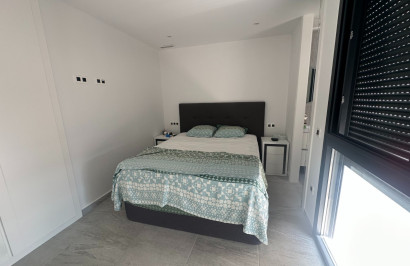 Reventa - Villa independiente - San Miguel de Salinas - San Miguel Salinas