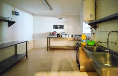 Resale - Apartment / Flat - Torrevieja - torrevieja