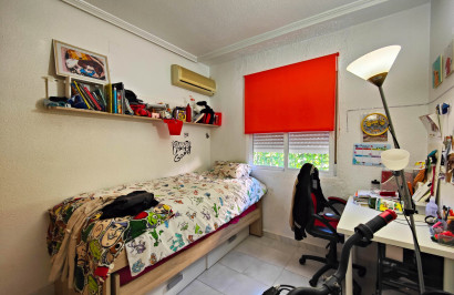 Reventa - Casa de Pueblo - San Miguel de Salinas