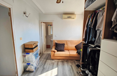 Reventa - Casa de Pueblo - San Miguel de Salinas