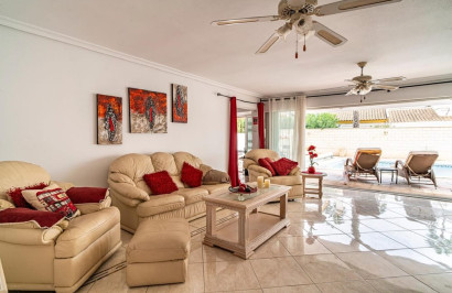 Resale - Detached Villa - Orihuela Costa - Villamartín