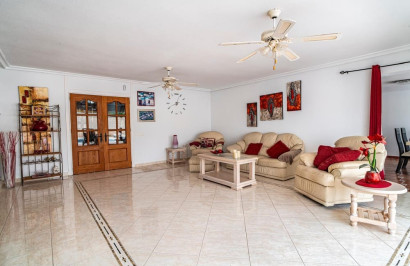 Resale - Detached Villa - Orihuela Costa - Villamartín
