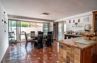 Resale - Detached Villa - Orihuela Costa - Villamartín