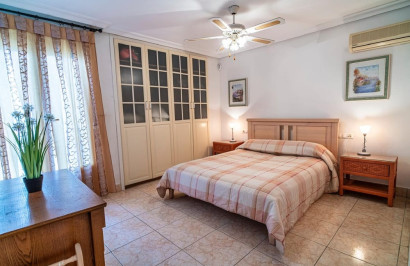 Resale - Detached Villa - Orihuela Costa - Villamartín