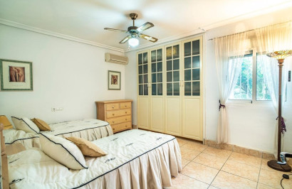 Resale - Detached Villa - Orihuela Costa - Villamartín