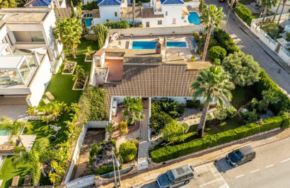 Resale - Detached Villa - Orihuela Costa - Villamartín